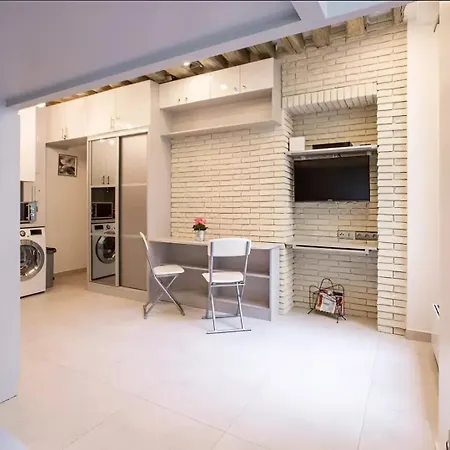501 Simon - Superbe A Appartement *